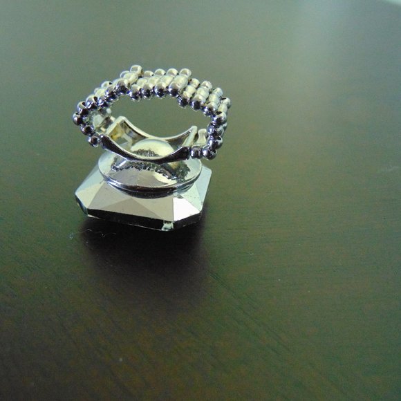 Costume Jewelry- Oversized faux CZ ring- smockey color - Picture 7 of 13